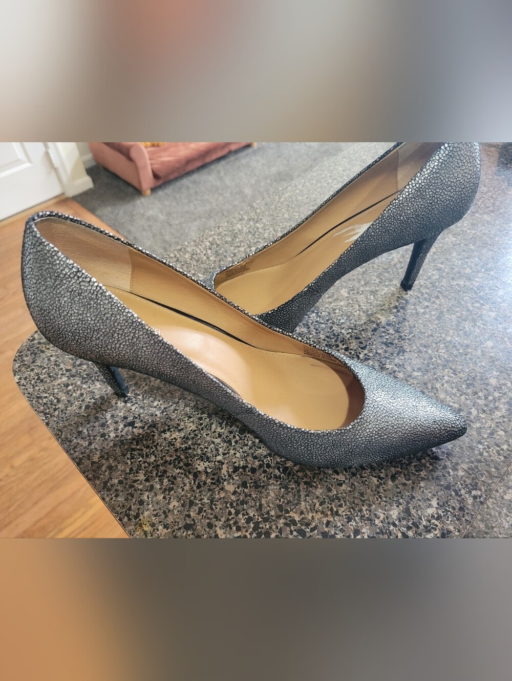 Calvin Klein Gayle Metallic Silver Gray Stingray Pebble Pump Heels Shoes 9.5